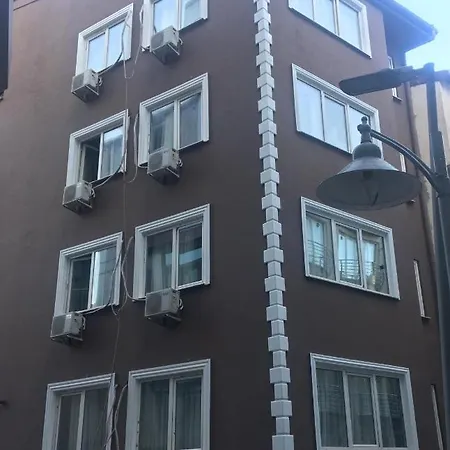Kare Nisantasi